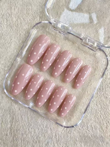 Dotted Nude