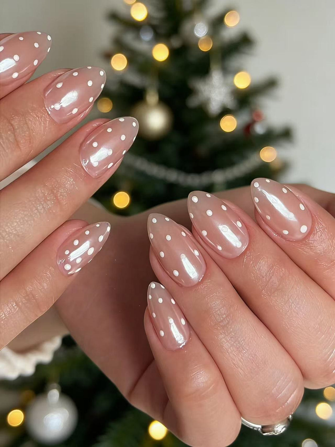 Dotted Nude